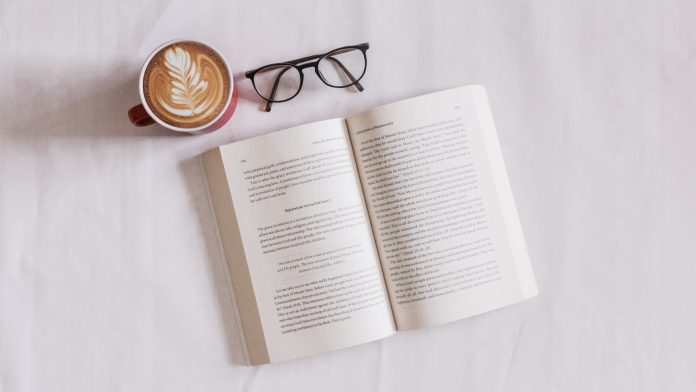 Lagu untuk membaca buku