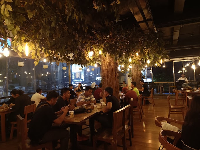Cafe live music Jakarta, Kopi Terlarang