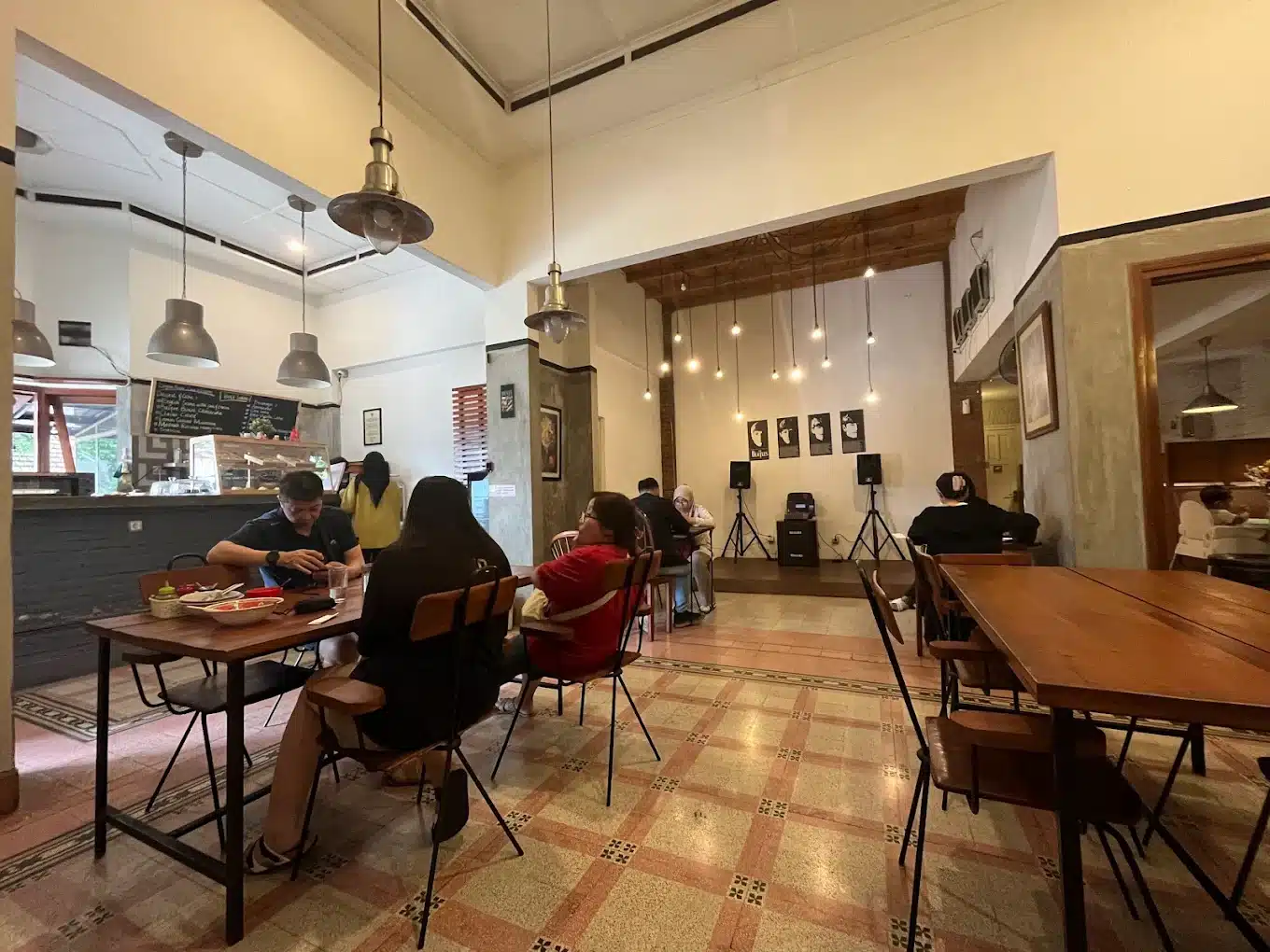 Cafe di Malang, Sugar Room Cafe