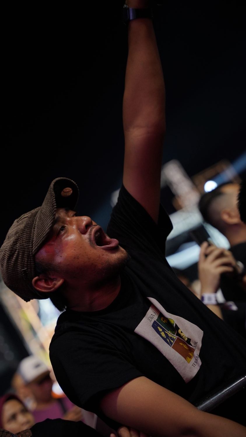 Penonton sangat antusias