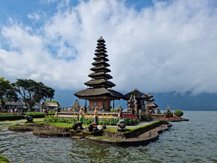 Tempat wisata di Bali, Pura Ulun Danu Bratan