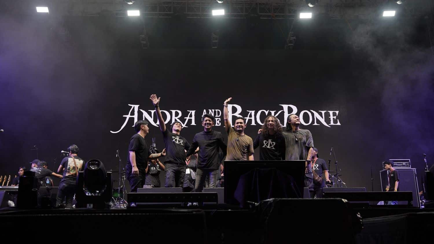Salam perpisahan Andra and The BackBone