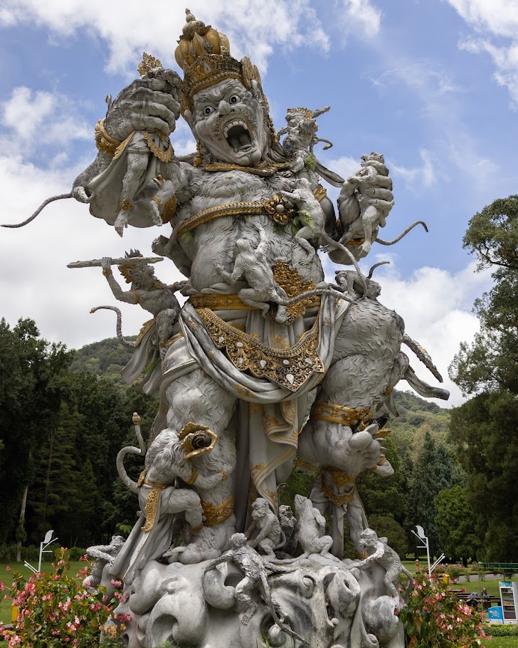Patung di Bali, Patung Kumbakarna Laga