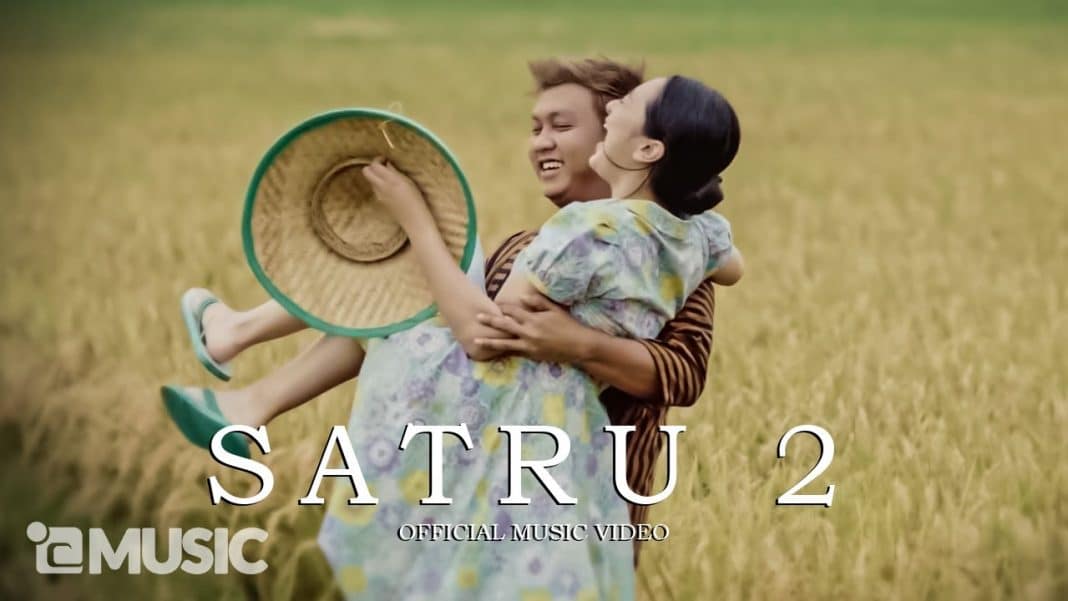 Makna Lagu Satru 2