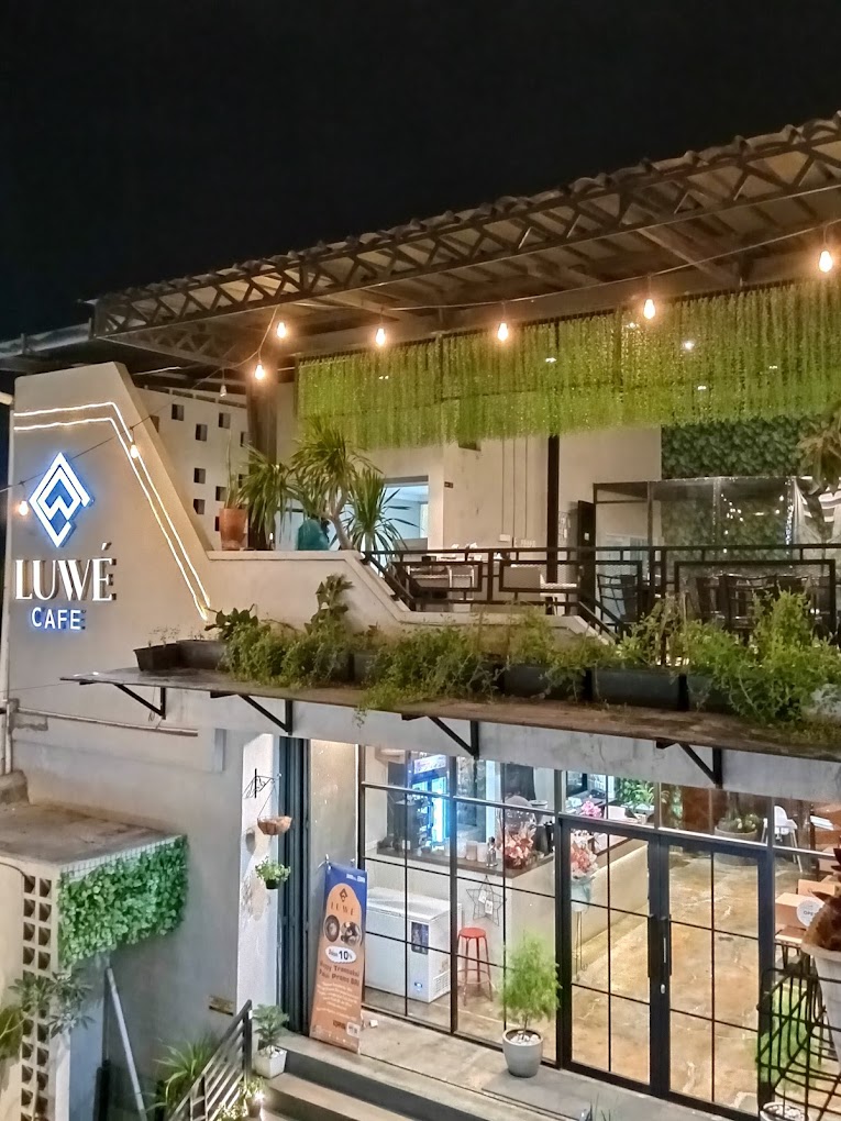 Cafe Karawang, Luwe Cafe