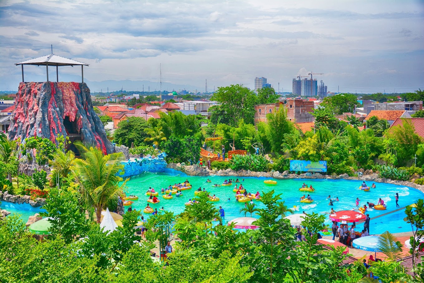 Tempat wisata Karawang, Wonderland Adventure Waterpark Galuh Mas Karawang