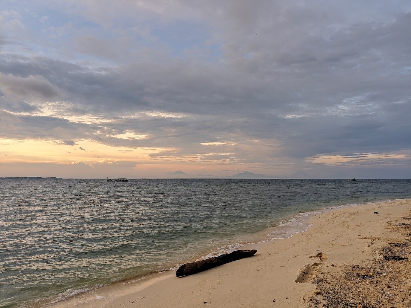 Pantai Pulau Panjang