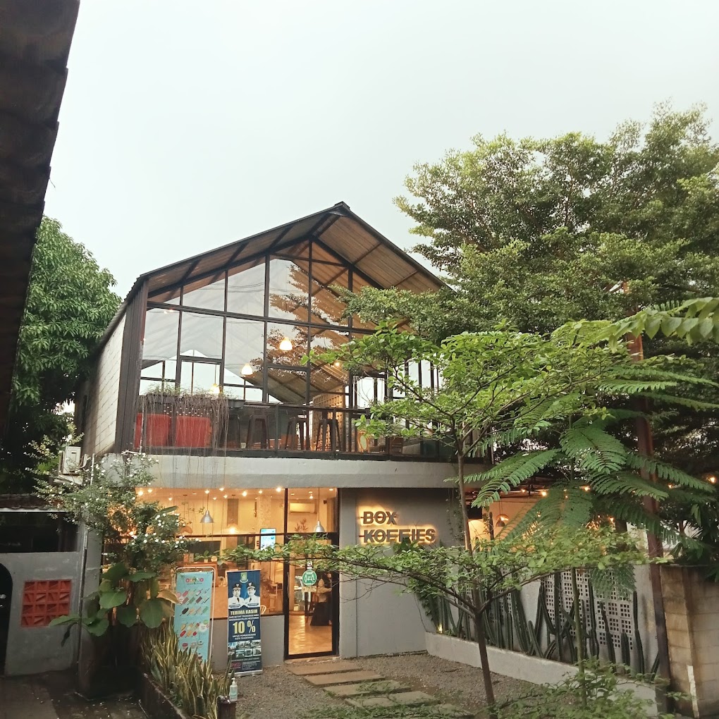 Cafe di Tangerang, Box Koffies