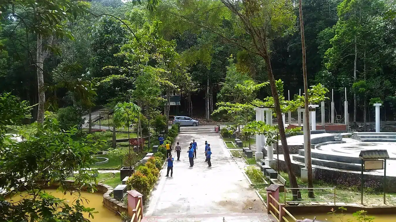 Tempat wisata di Pekanbaru yang lagi hits, Taman Hutan Raya Sultan Syarif Hasyim