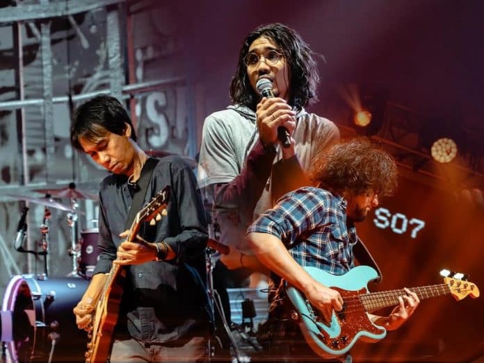 Makna Lagu Dan