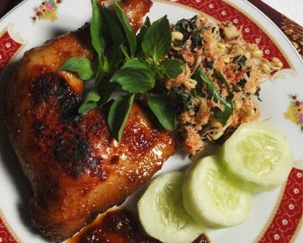 Makanan khas Jombang, Ayam Panggang Urap