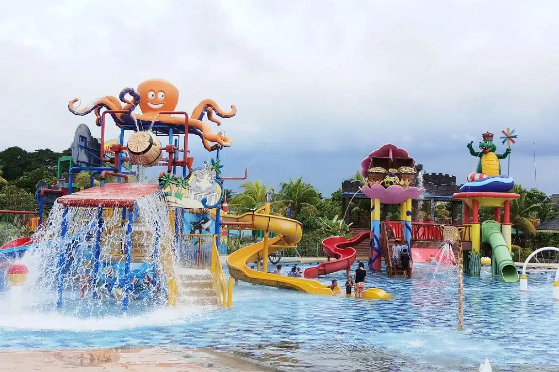 Kolam renang di Tangerang, Batavia Splash Water Adventure