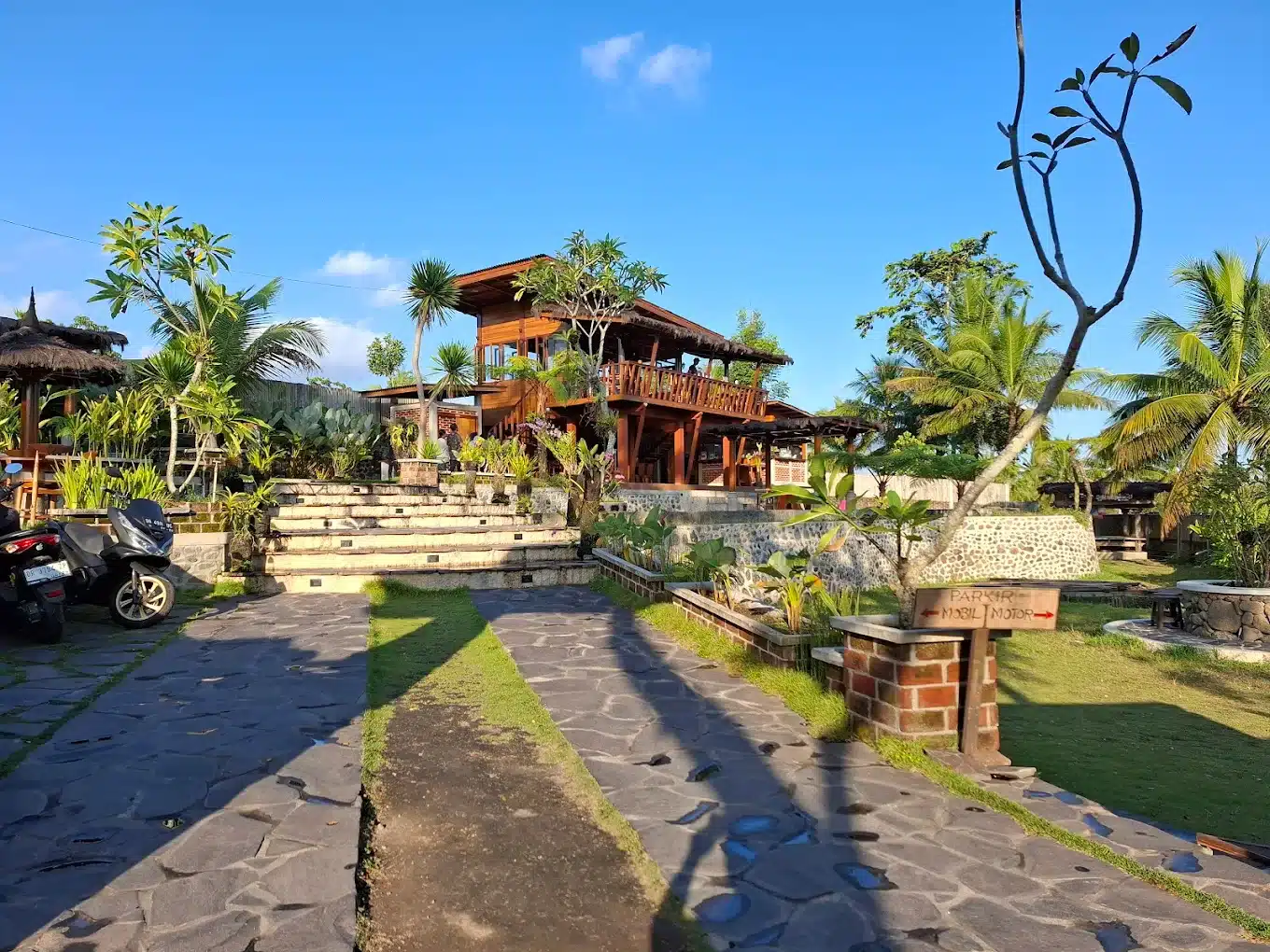 Cafe di Lombok, Mahalo Lombok