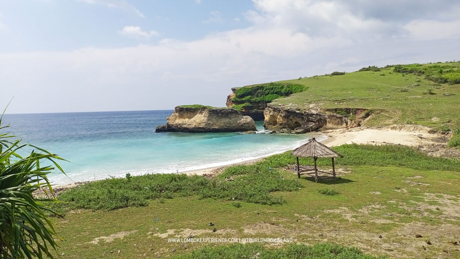 Tempat wisata di Lombok, Pantai Penyisok