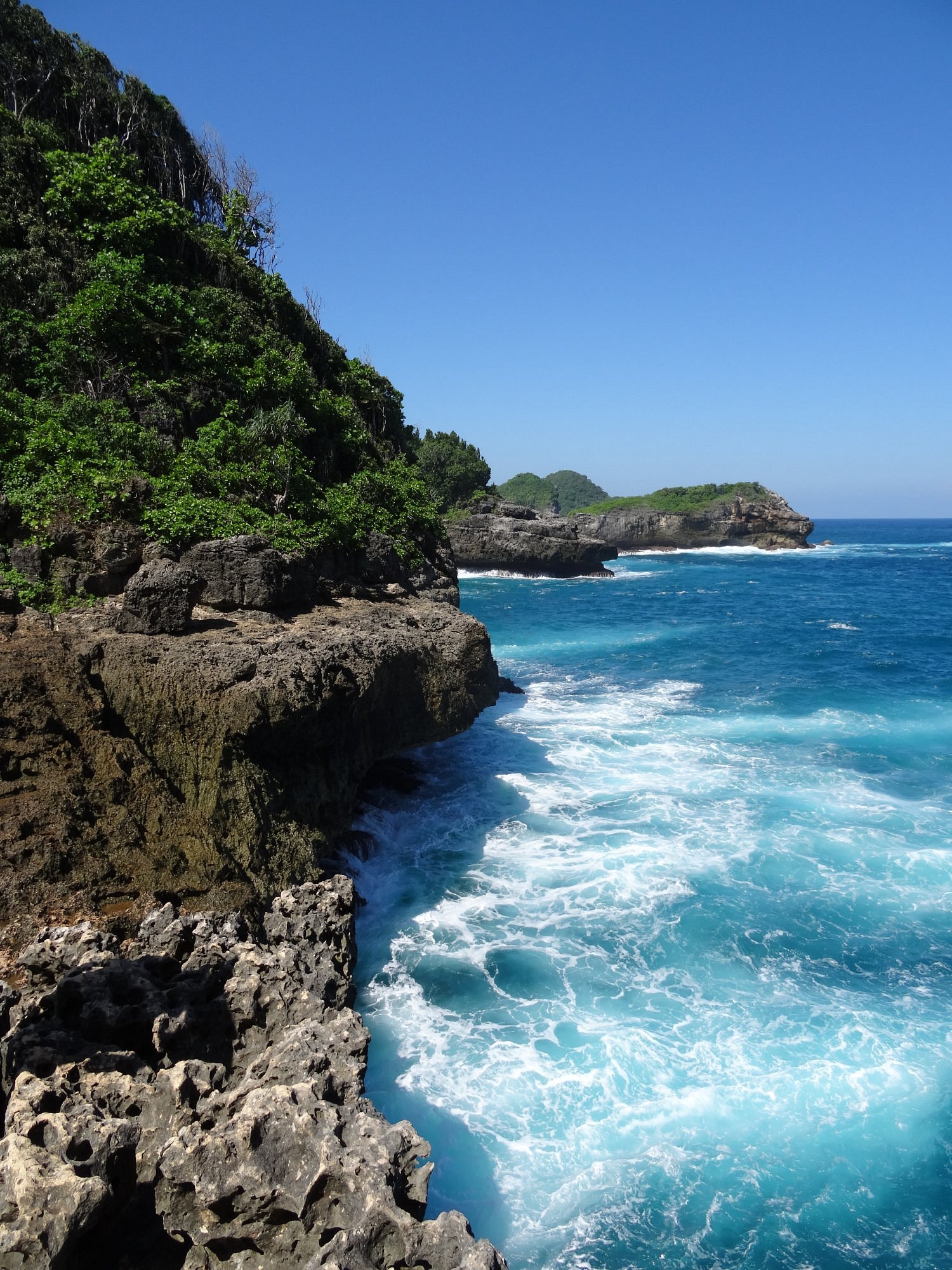 Tempat wisata di Malang,  Pulau Sempu
