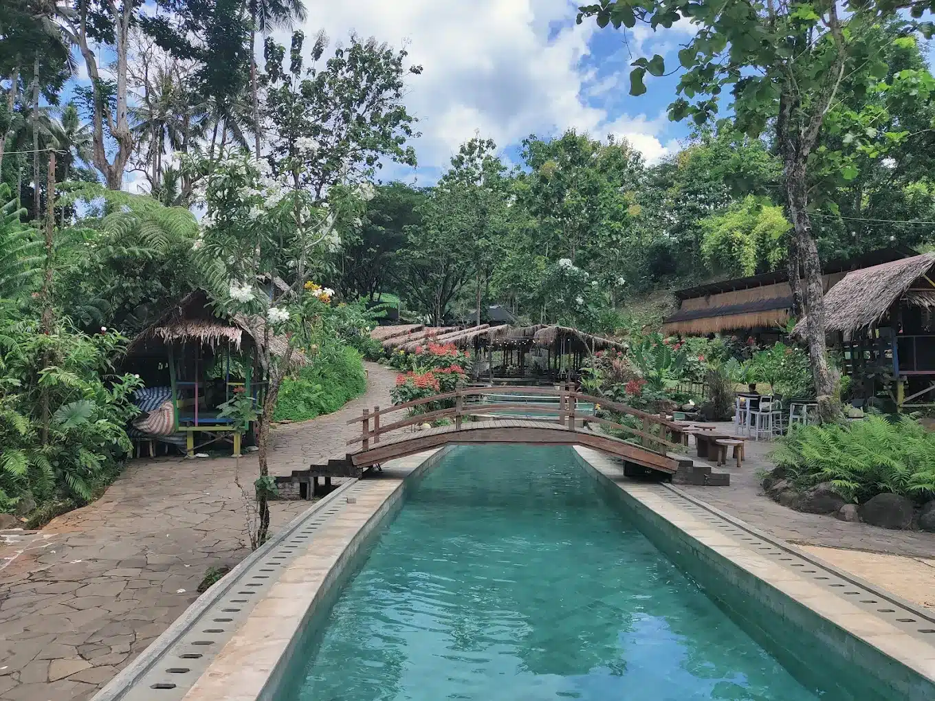 Kolam renang di Manado, Rumah Alam Manado Adventure Park