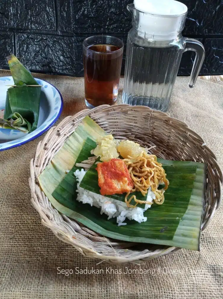 Makanan khas Jombang, Sego Sadukan