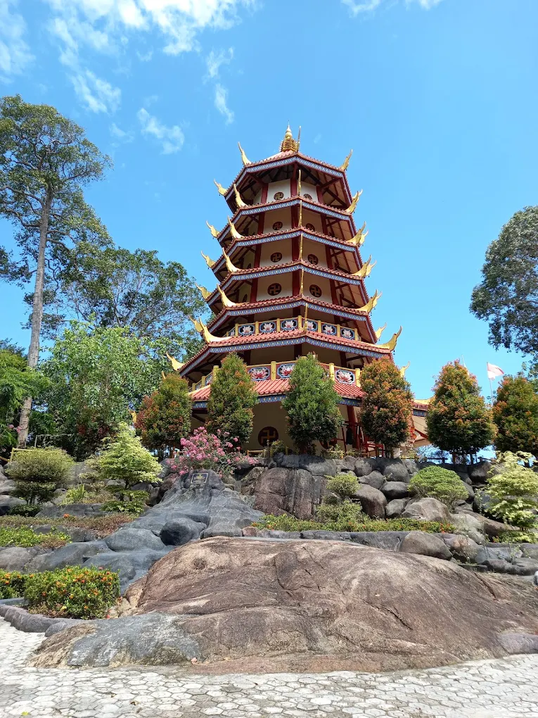 Tempat wisata di Bangka Belitung, Pagoda Nusantara