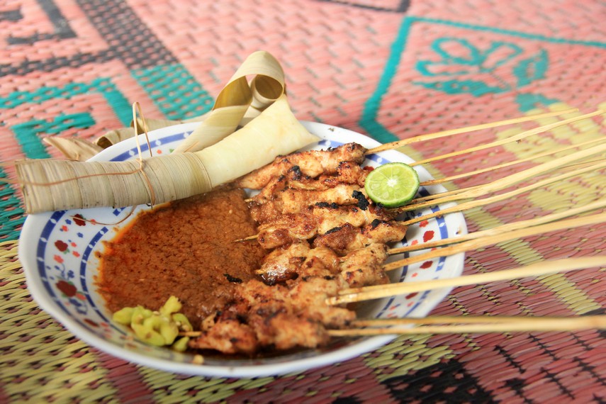 Makanan khas Lombok, Sate Bulayak