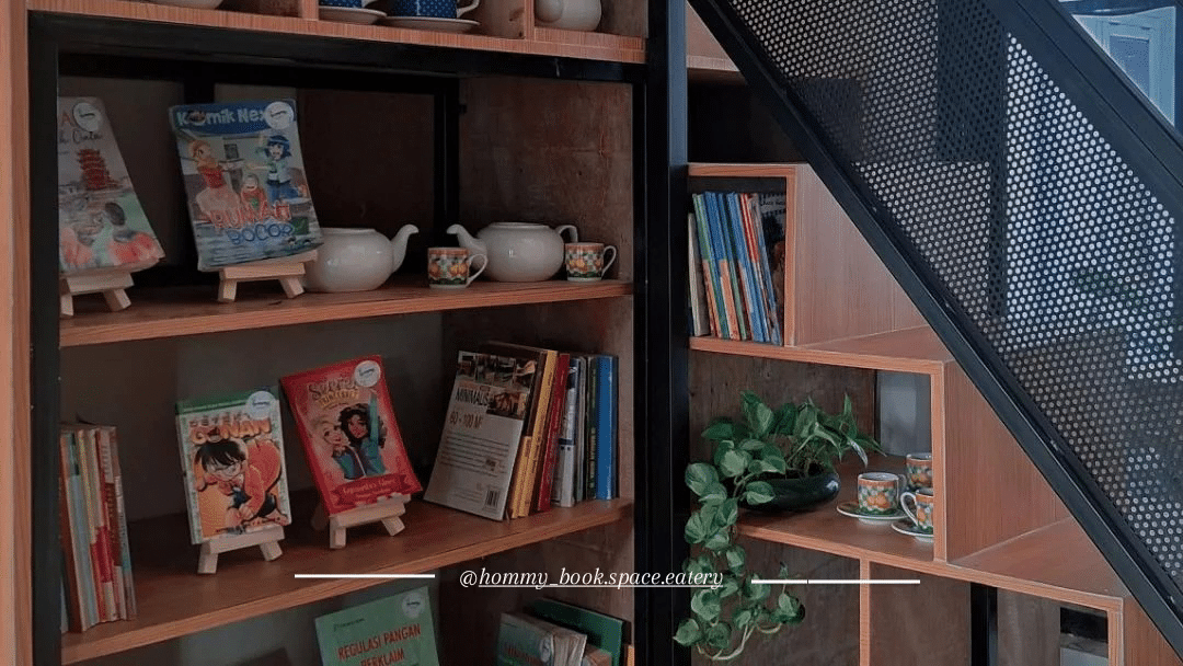 Cafe Jember, Hommy Book Space Eatery
