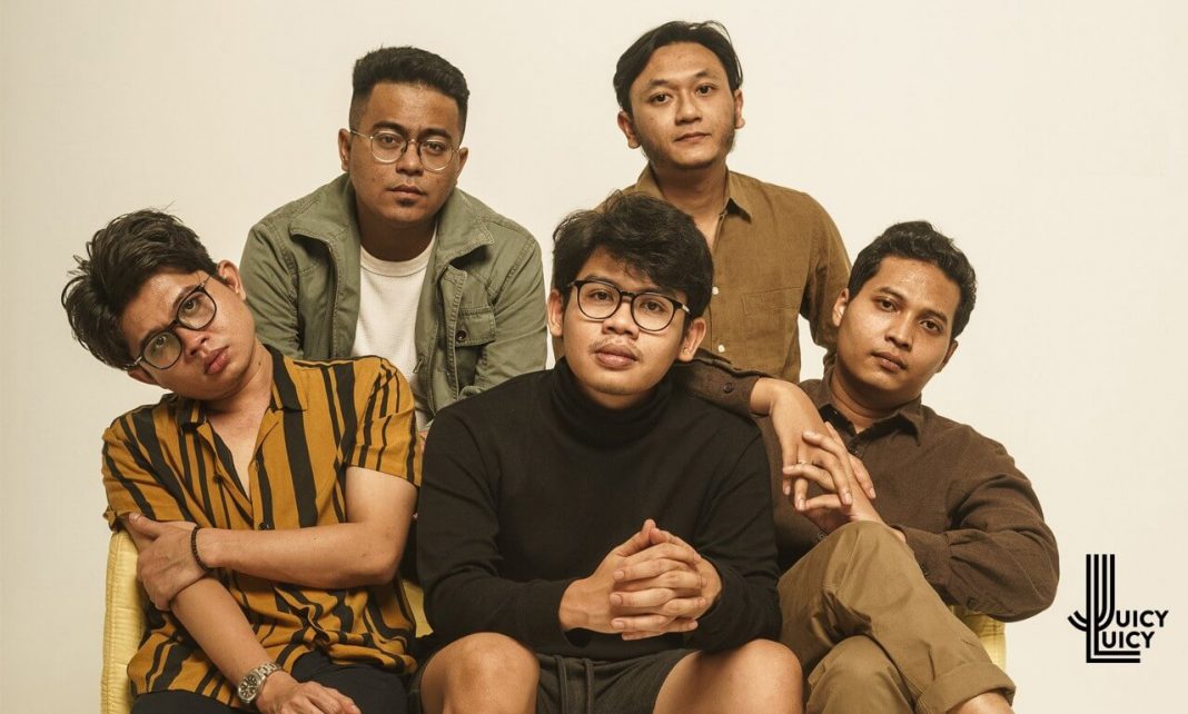 Album Juicy Luicy